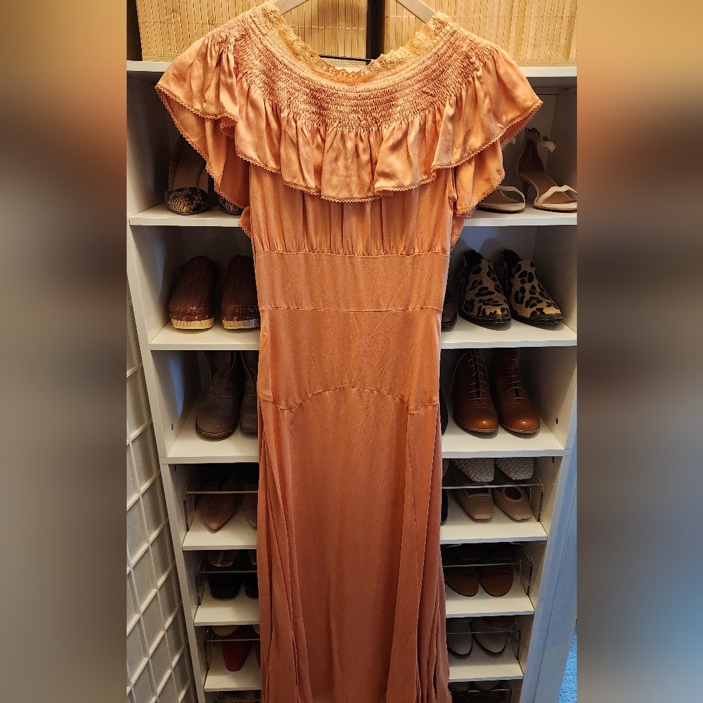 Vintage coral silk dress from Amarcord Vintage NYC similar to Doen Sicilia dress - Picture 2 of 7